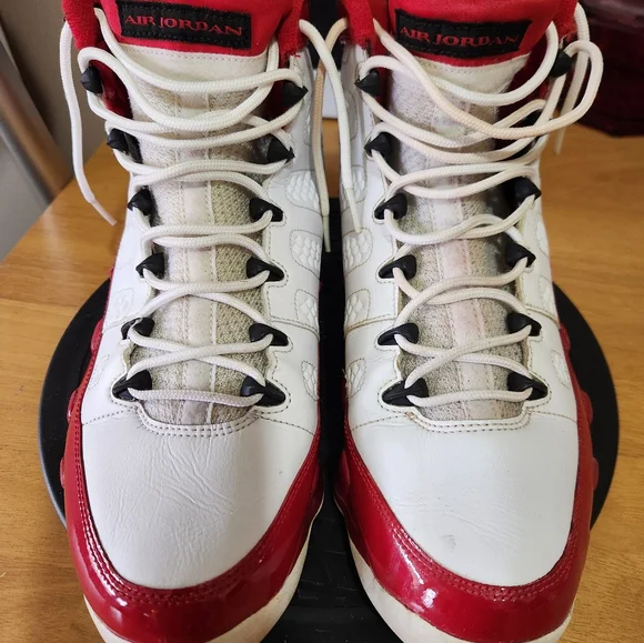 Air Jordan 9 "Gym Red" Mens. - Picture 4 of 16